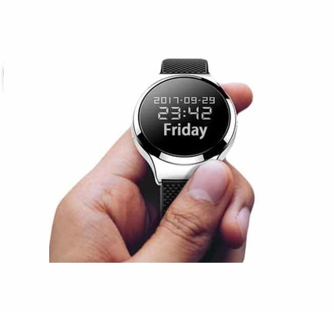 skaitmeninis-laikrodis-su-diktofonu-8gb-veikia-iki-30-valandu-1